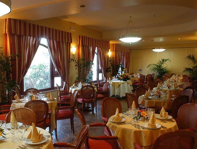 Hotel Azzolini Villagrazia Di Carini Exterior foto