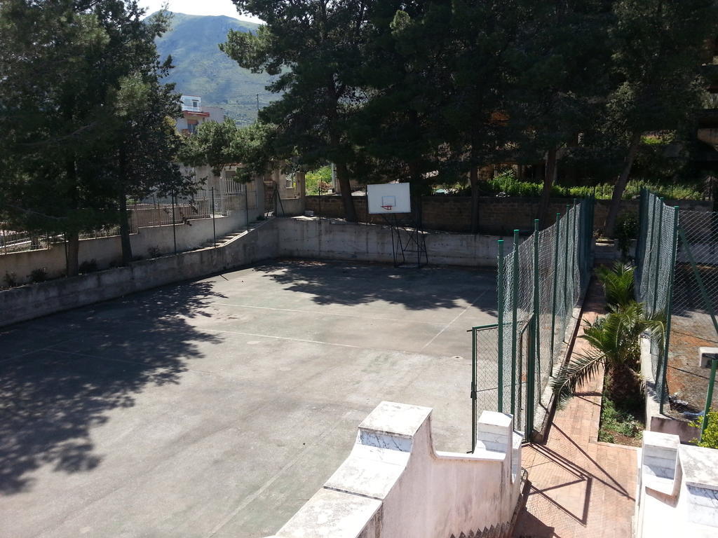 Hotel Azzolini Villagrazia Di Carini Exterior foto